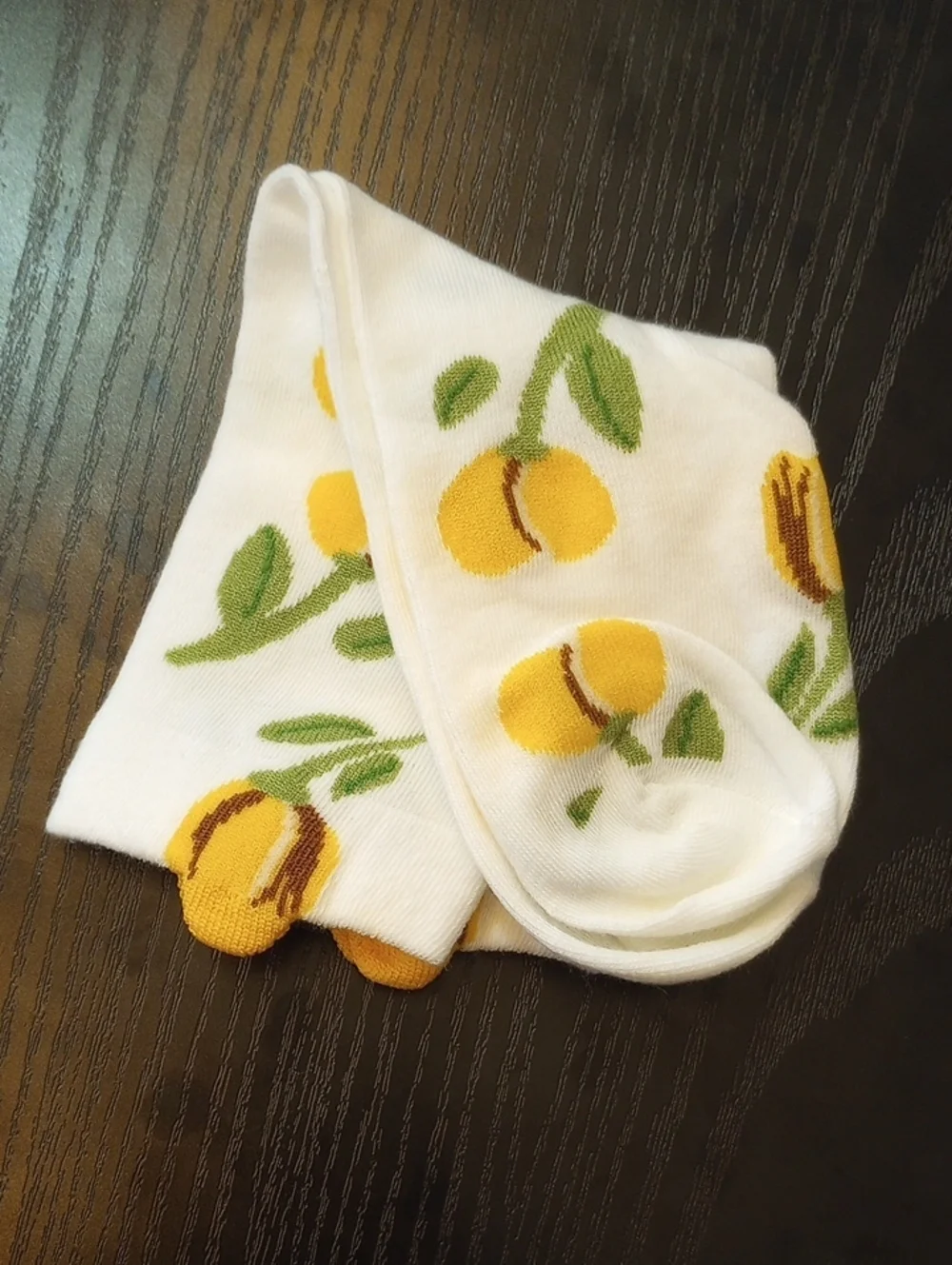 White Yellow Floral 90% Cotton Novelty Crew Ankle Socks Cottagecore